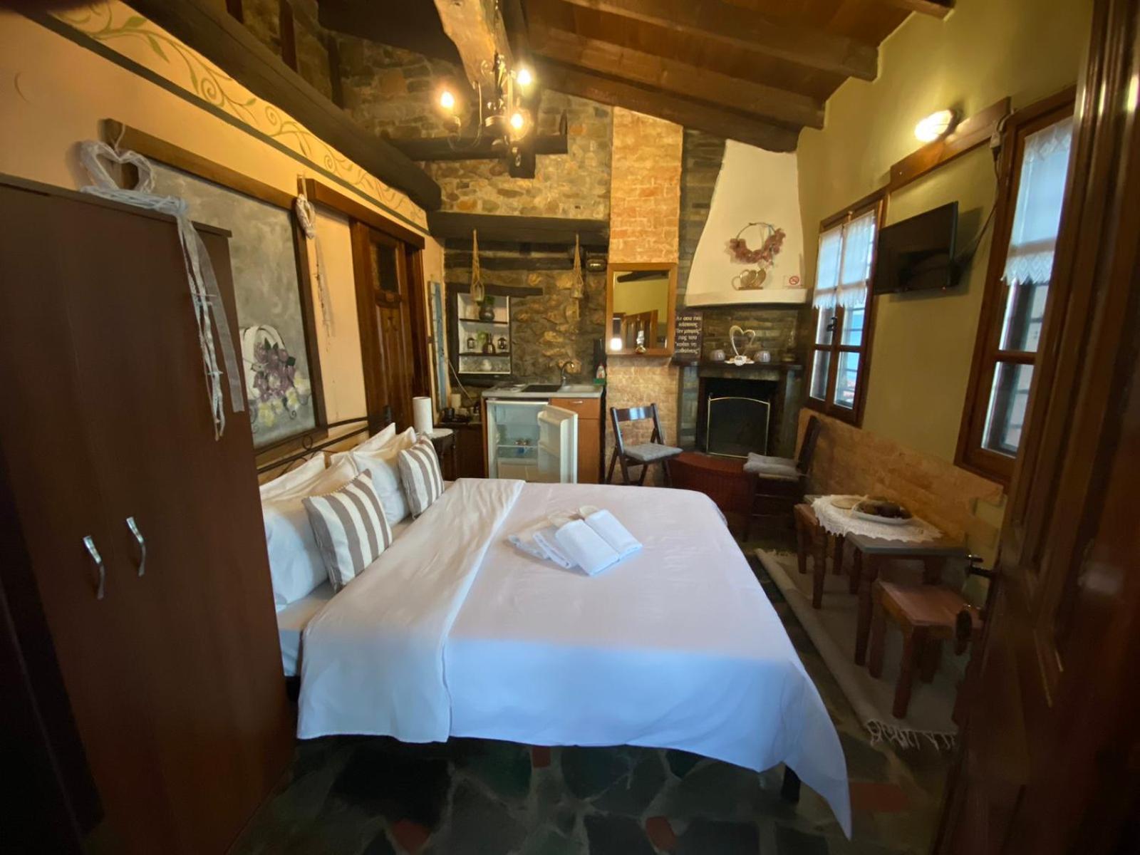Traditional Guesthouse Erato Palaios Panteleimonas Zewnętrze zdjęcie